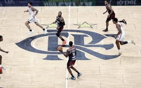 Flamengo e Franca no Maracanãzinho durante partida da temporada regular do NBB (Foto: Gilvan de Souza / CRF)