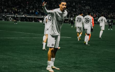 Hugo Ekitike (Foto:Divulgação Eintrach Frankfurt)