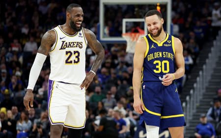 LeBron James - Stephen Curry - Los Angeles Lakers x Golden State Warriors - NBA