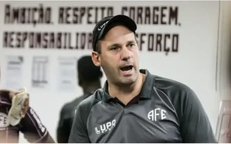 Leo Mendes é o novo treinador da Ferroviária. (Foto: Tiago Pavini/Ferroviária SA)