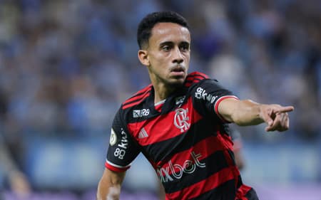 Matheus Gonçalves responde qual é o foco do Flamengo em 2025 (Foto: Maxi Franzoi/AGIF)