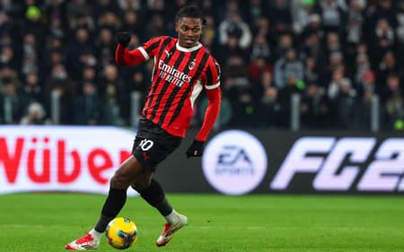 Turin, Italy. 18th Jan, 2025. Rafael Leao of AC Milan seen in action during Serie A 2024/25 football match between Juventus FC and AC Milan at Allianz Stadium. Final score; Juventus 2:0 Milan (Photo by Fabrizio Carabelli/SOPA Images/Sipa USA) Credit: Sipa
