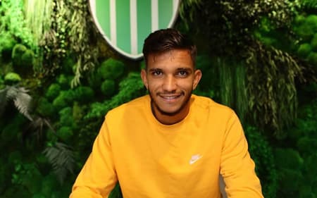 Kauã Davi é apresentado ao Levadia, da Estônia (Foto: redes sociais)