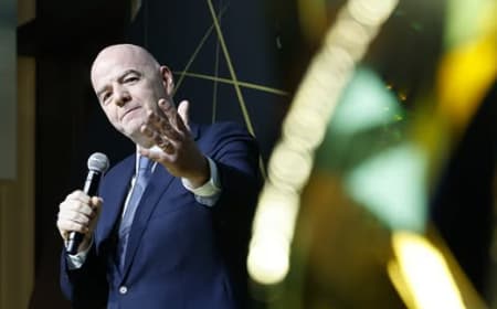 Infantino durante lançamento do Tour do Troféu do Mundial de Clubes 2025