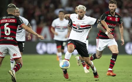 São Paulo e Flamengo é a grande atração da rodada do Brasileiro. Foto: Jorge Rodrigues/AGIF Crédito obrigatório: Jorge Rodrigues/AGIF