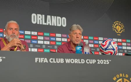 Renato Gaúcho em coletiva de imprensa antes de Fluminense x Al Hilal (Foto: Sharon Prais/Lance!)