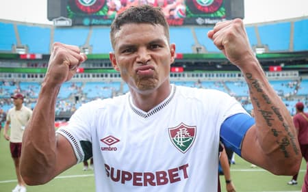 Thiago Silva celebra vitória do Fluminense no Mundial
