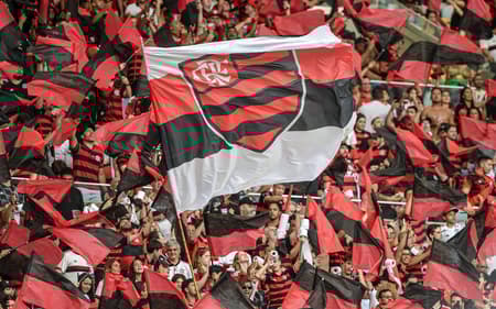Torcida do Flamengo no jogo contra o Atlético-MG no Maracanã