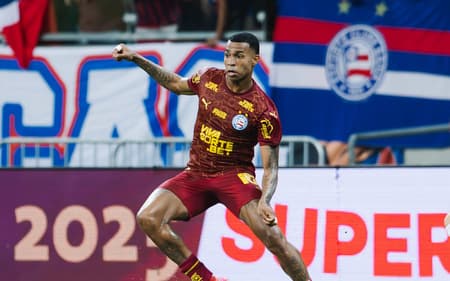 Jean Lucas em ação contra o Ceará na Copa do Nordeste (Foto: Letícia Martins/EC Bahia)
