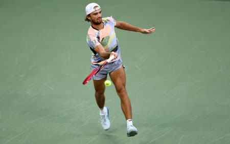 O tcheco Tomas Machac na derrota para o americano Taylor Fritz no US Open (Photo by CHARLY TRIBALLEAU / AFP)
