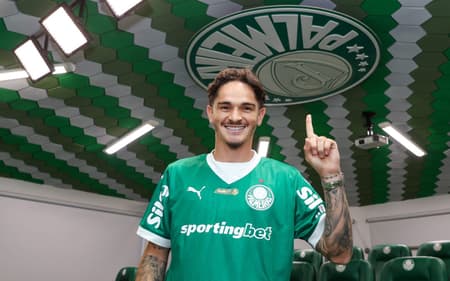 Khelvven acertou com o Palmeiras