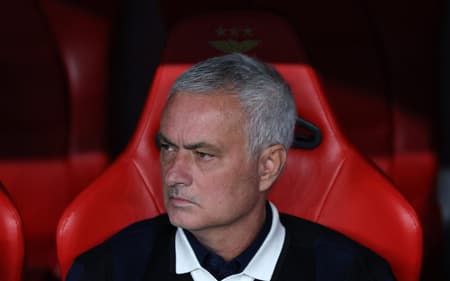 José Mourinho no Estádio da Luz para o jogo entre Fenerbahce e Benfica