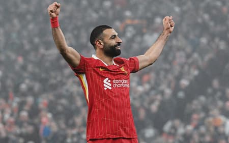 Salah comemorando gol pelo Liverpool