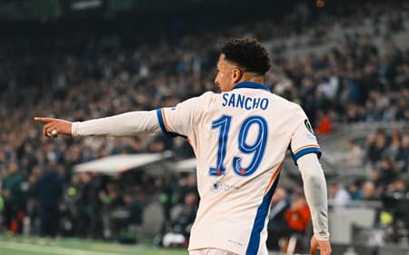 Sancho é alvo do Napoli para a próxima temporada (Foto: Divulgação/X)