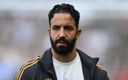 Técnico do Manchester United, Rúben Amorim em jogo contra o Fulham, pela Premier League