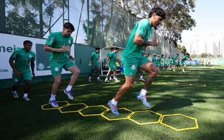 O jogador Gustavo Gómez, da SE Palmeiras, durante treinamento, na Academia de Futebol. (Foto: Cesar Greco/Palmeiras/by Canon)
