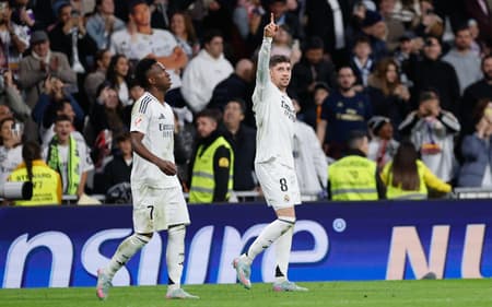 Valverde comemora gol da vitória do Real Madrid sobre o Athletic Bilbao, pela La Liga