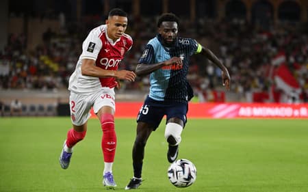 Vanderson em ação pelo Monaco contra o Le Havre, na estreia da Ligue 1