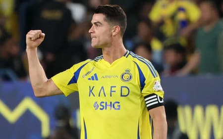 Cristiano Ronaldo em campo pelo Al-Nassr (Foto: Fayez Nureldine / AFP)