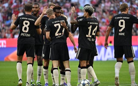 Bayern x Tottenham - Telekom Cup