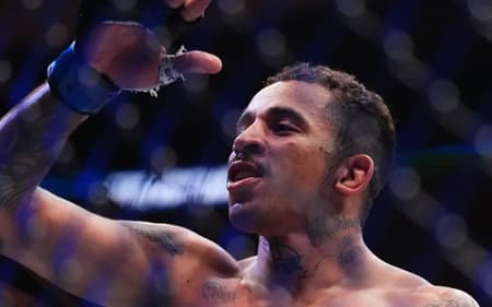 Carlos Prates após vitória no UFC 319 (Foto: Divulgação/UFC)