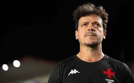 Diniz, técnico do Vasco, no jogo contra o Atlético-MG