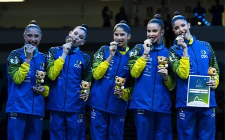Conjunto do BrasiAl ganha medlha de prata no Mundial de Ginástica Rítmica (Foto: Ivan Carvalho / CBG)