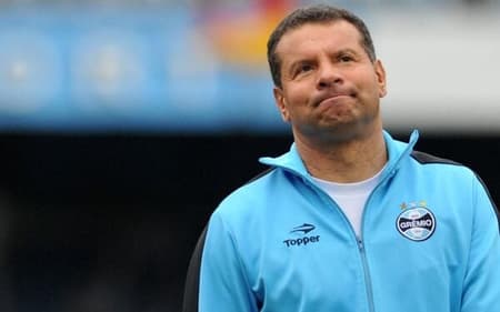 Grêmio x Figueirense - Celso Roth (Foto: Ricardo Rímoli)