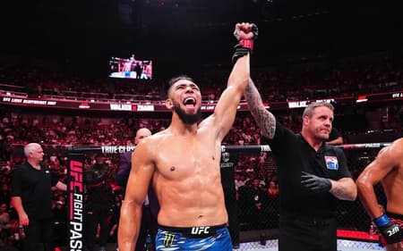 Johnny Walker venceu luta principal no UFC Xangai (Foto: Reprodução Instagram UFC Español)