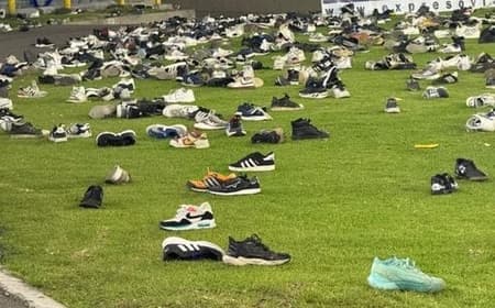 torcedores sapatos