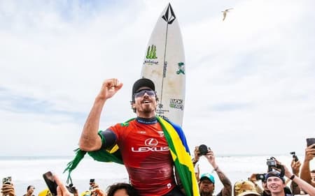 Yago Dora foi campeão em Trestles na temporada de 2025 (Foto: WSL)