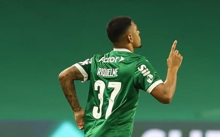 Riquelme, atacante do Palmeiras