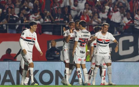 São Paulo vem de classificação na Libertadores (Foto: Rubens Chiri, Nilton Fukuda e Paulo Pinto/Saopaulofc)