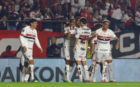 São Paulo vem de classificação na Libertadores (Foto: Rubens Chiri, Nilton Fukuda e Paulo Pinto/Saopaulofc)