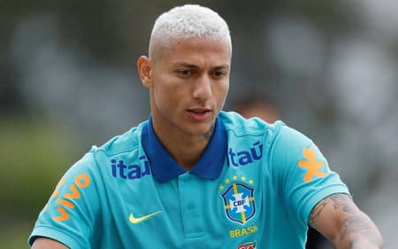 Richarlison durante treino da Seleção Brasileira (Foto: Rafael Ribeiro / CBF)
