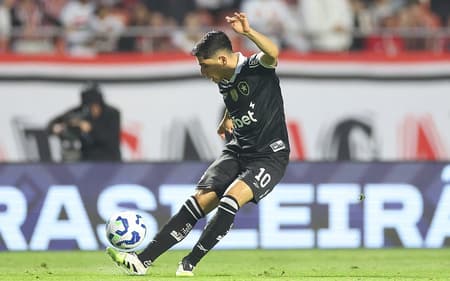 Savarino, atacante do Botafogo