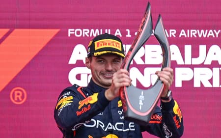 Max Verstappen vence o GP do Azerbijão de F1 (Foto: Alexander Nemenov / AFP)