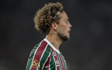 Guga em ação em Fluminense x Bahia pela Copa do Brasil