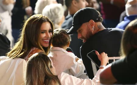 Neymar e família marcam presença em evento no CT Rei Pelé. (Foto: Mauricio De Souza/AGIF)