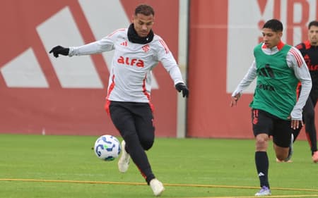 Alan Patrick, meia do Internacional