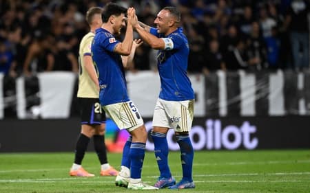 AO VIVO Com golaço de cobertura, Oviedo faz 1 a 0 no Barcelona pela La Liga