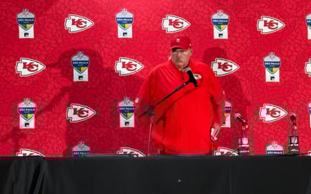 Andy-Reid-Chiefs-NFL-Chargers-Brasil