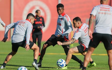 Bruno Gomes, lateral-direito do Internacional