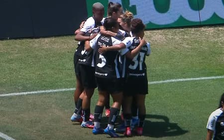 O Corinthians comemora o gol de Jaqueline em cima do Santos, pela 9ª rodada do Paulistão Feminino (Foto: Reprodução/CazéTV)