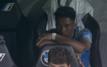 Endrick no banco do Real Madrid