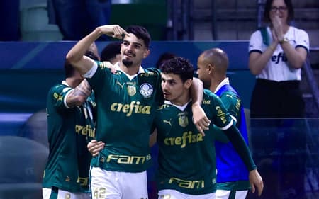 Sao Paulo, Brazil. 23rd June, 2024. SP &#8211; SAO PAULO &#8211; 06/23/2024 &#8211; BRAZILIAN A 2024, PALMEIRAS x JUVENTUDE &#8211; Palmeiras player Flaco Lopez celebrates his goal with Raphael Veiga, a player from his team, during a match against Juventude at the Arena Allianz