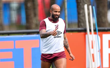 Patrick Athletico treino