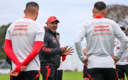 Roger Machado, técnico do Internacional