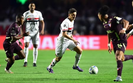 São Paulo x LDU