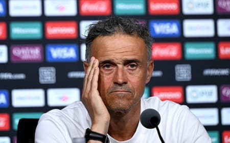 Técnico do PSG, Luis Enrique durante coletiva no Mundial de Clubes